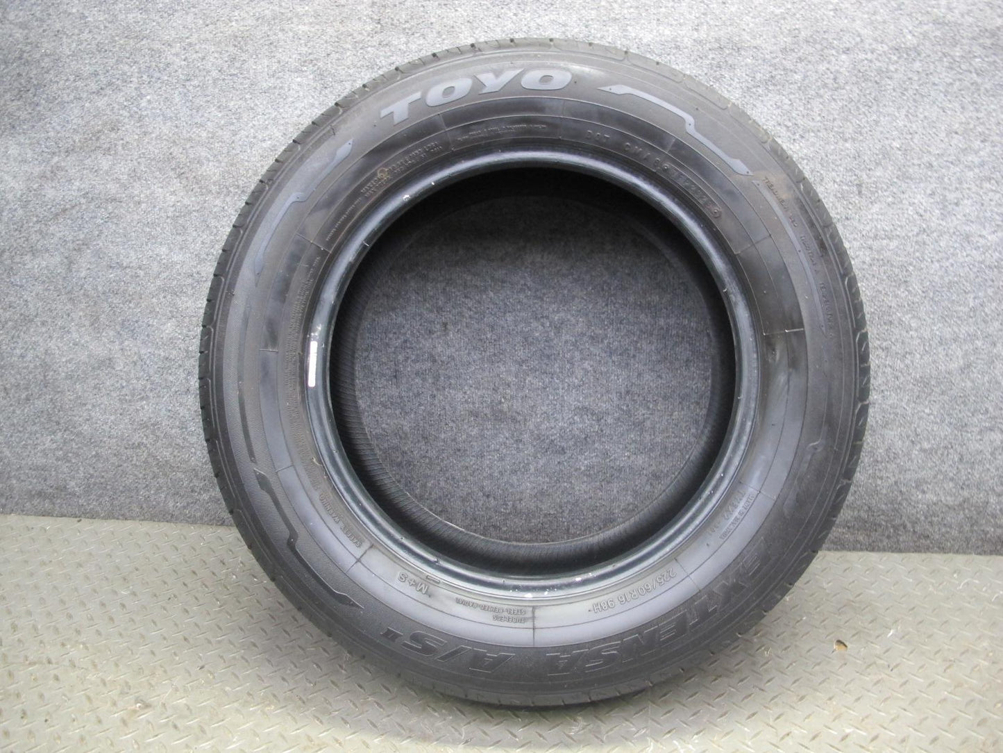 Set of 2 Toyo Extensa A/S II Tire 225/60 R16 98H 2323 10/32 Tread