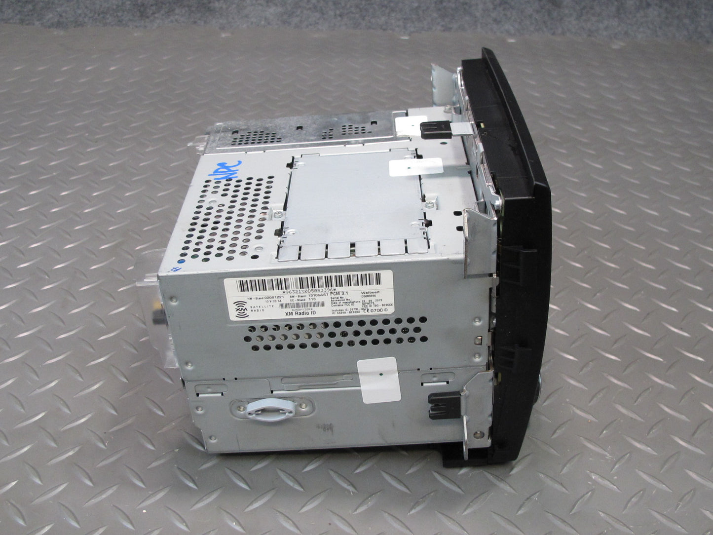 2014 Porsche Cayenne 958 CD Radio Receiver Navi Display Screen Monitor