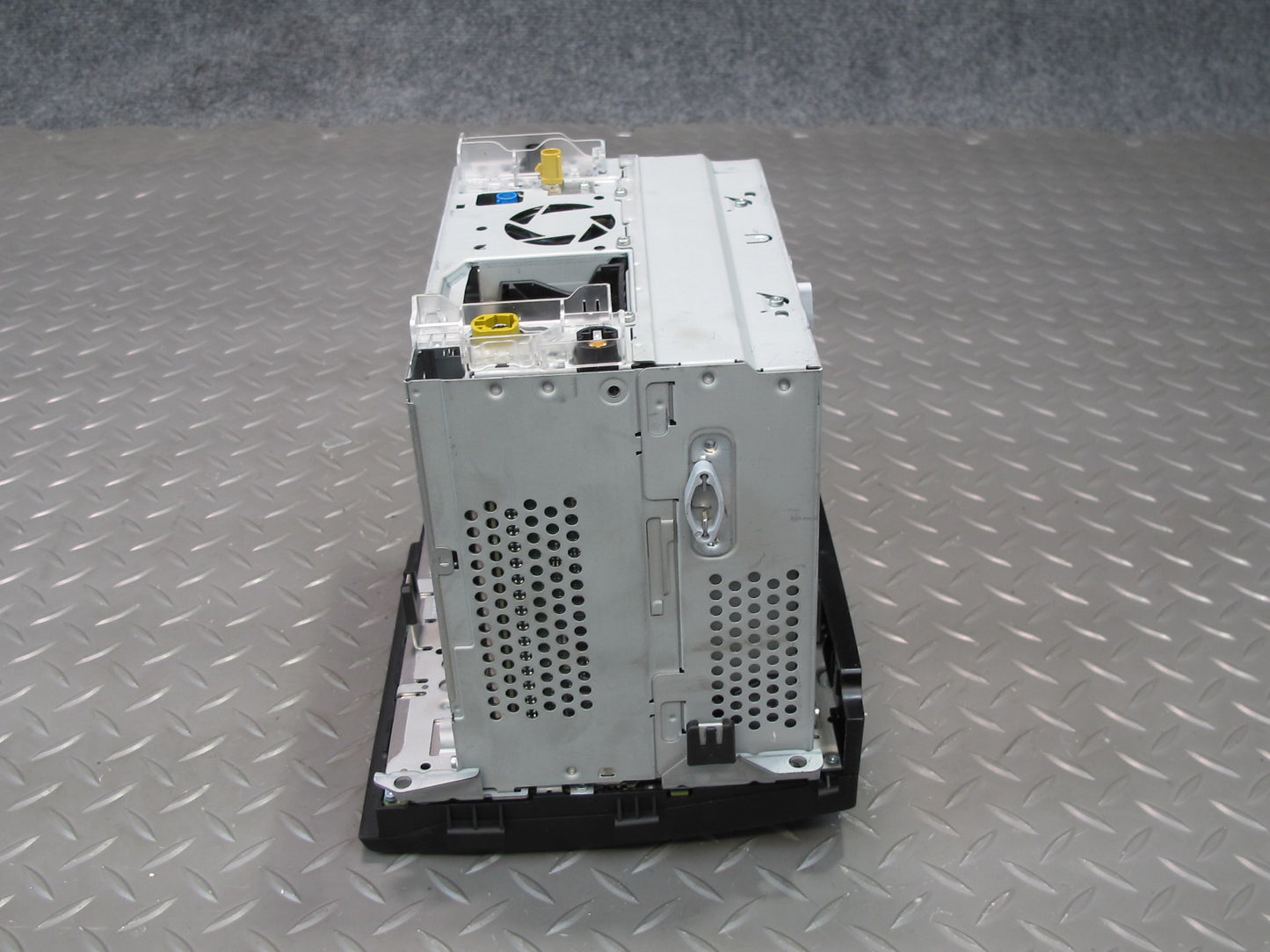 2014 Porsche Cayenne 958 CD Radio Receiver Navi Display Screen Monitor