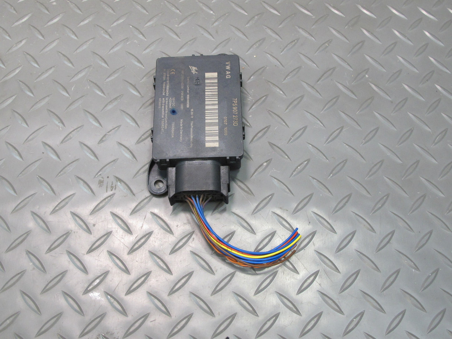 2011-2014 Porsche Cayenne 958 TPMS Tire Pressure Monitor Control Module