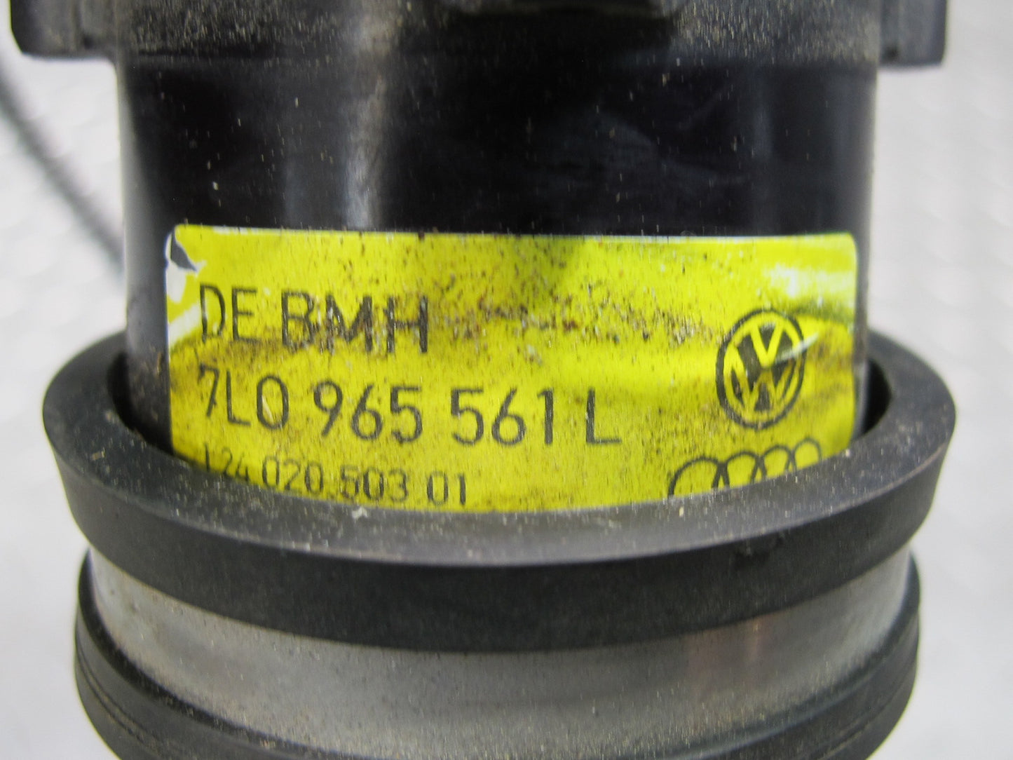 2011-2014 Porsche Cayenne S 958 4.8L Engine Motor Auxiliary AUX Water Pump Valve