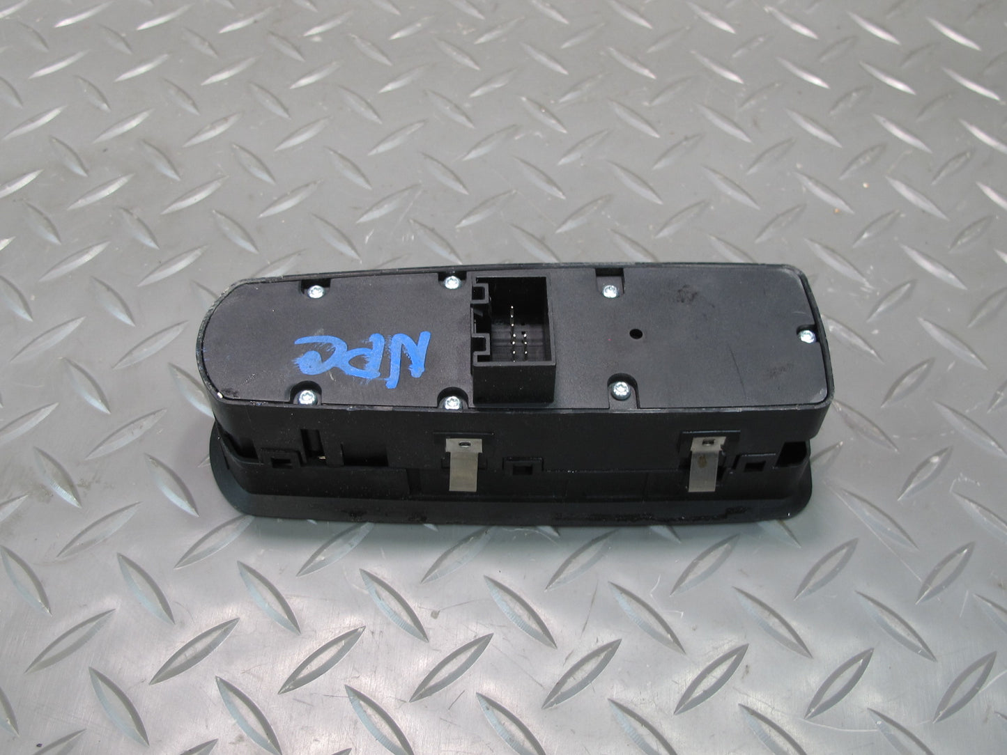 2011-2018 Porsche Cayenne 958 Front Left Driver Side Door Master Window Switch