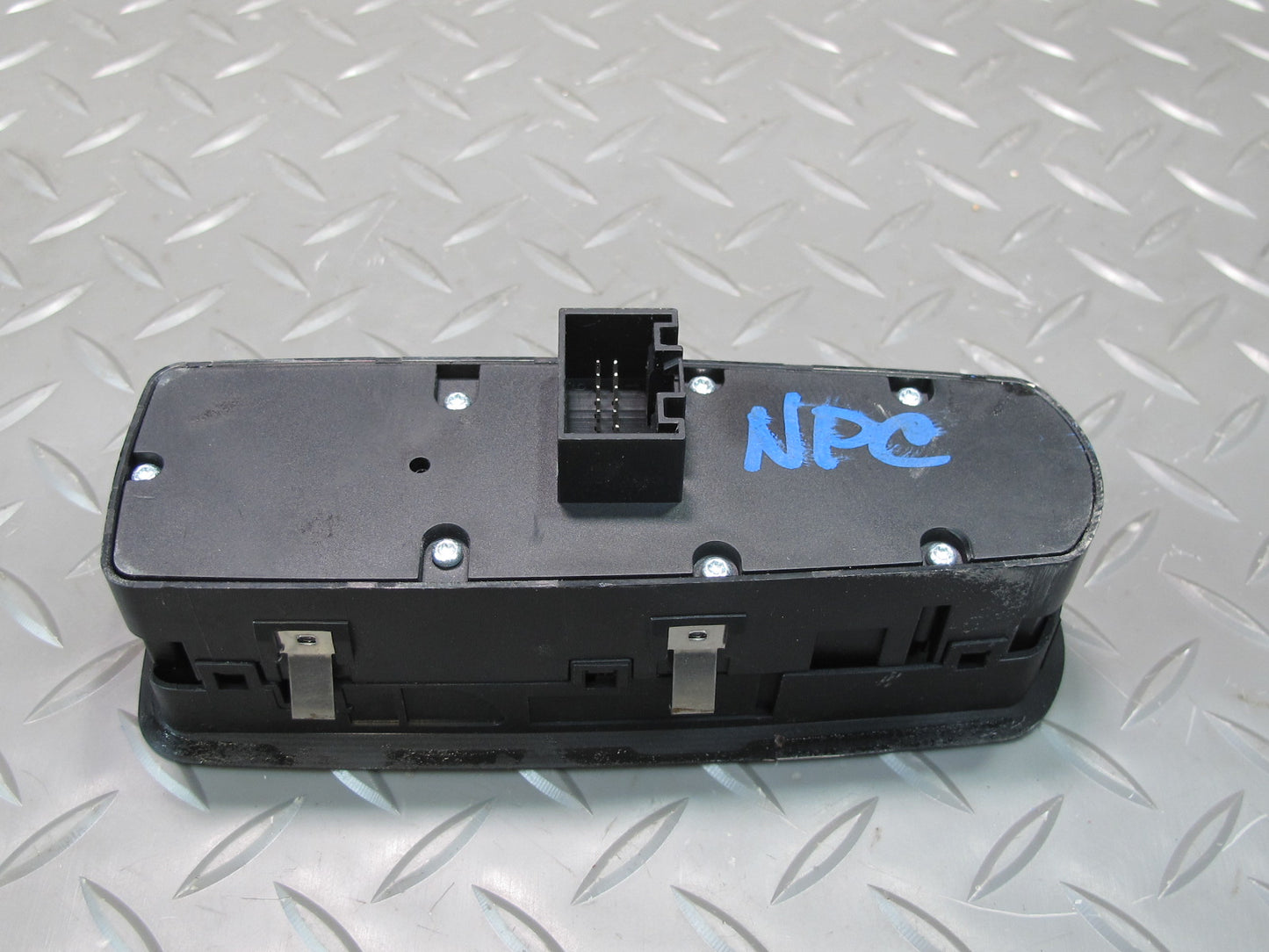 2011-2018 Porsche Cayenne 958 Front Left Driver Side Door Master Window Switch