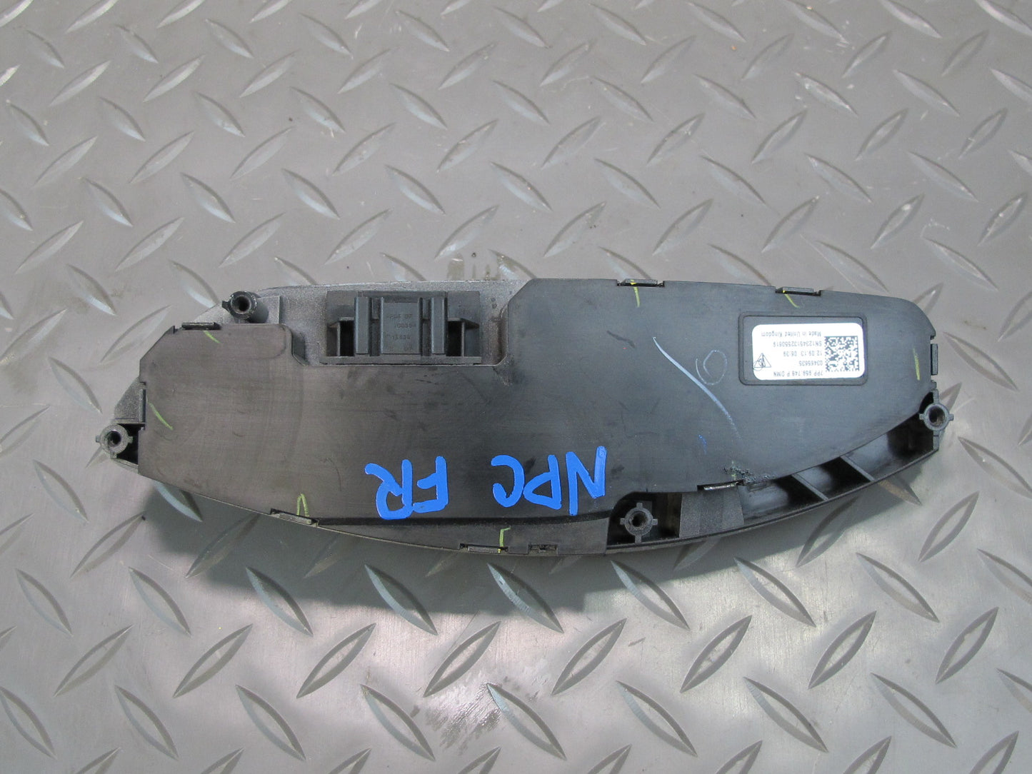 2011-2018 Porsche Cayenne 958 Front Right Side Seat Adjustment Control Switch