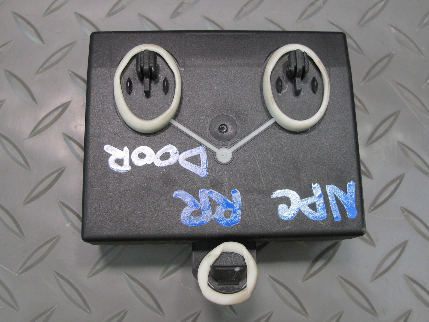 2013-2016 Porsche Cayenne 958 Rear Right Pass Side Door Control Module Unit