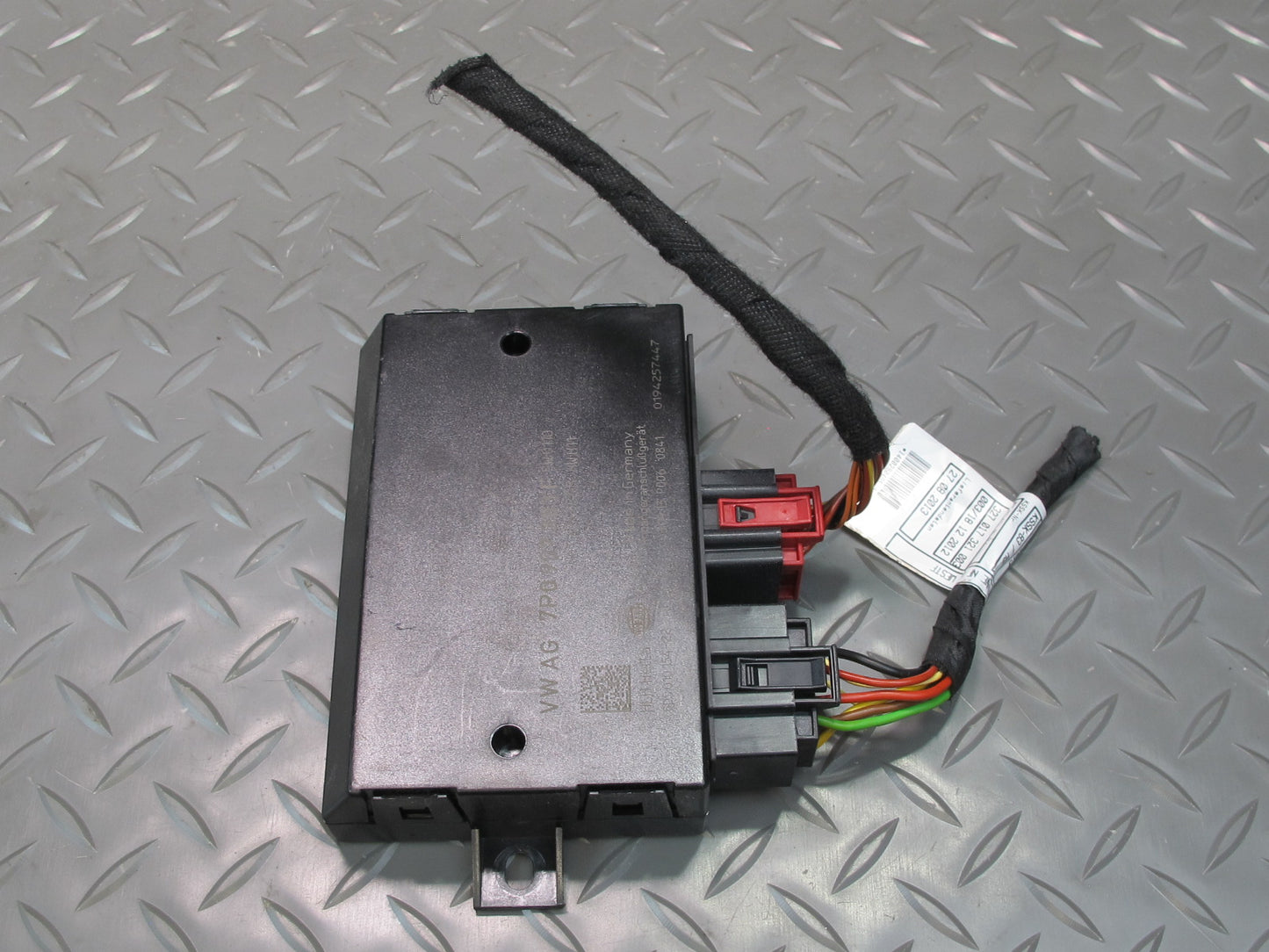 2011-2014 Porsche Cayenne 958 Trailer Hitch Towing Brake Control Module Unit