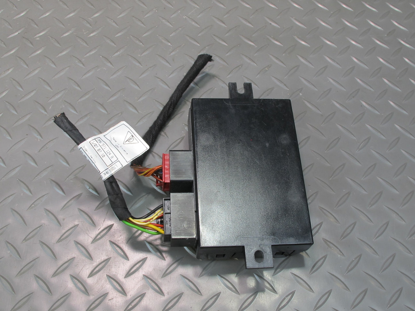 2011-2014 Porsche Cayenne 958 Trailer Hitch Towing Brake Control Module Unit