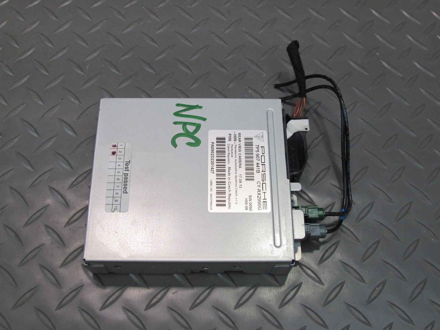 2011-2014 Porsche Cayenne 958 Rear View Backup Camera Control Module Unit