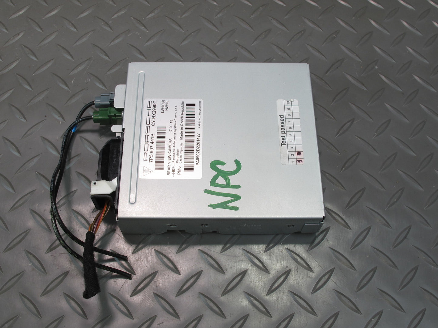 2011-2014 Porsche Cayenne 958 Rear View Backup Camera Control Module Unit