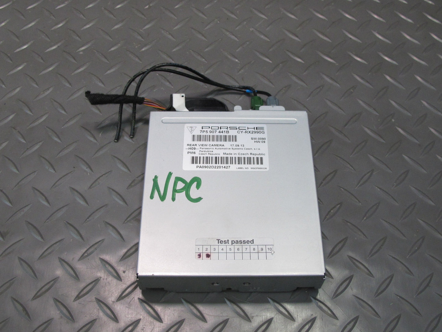 2011-2014 Porsche Cayenne 958 Rear View Backup Camera Control Module Unit