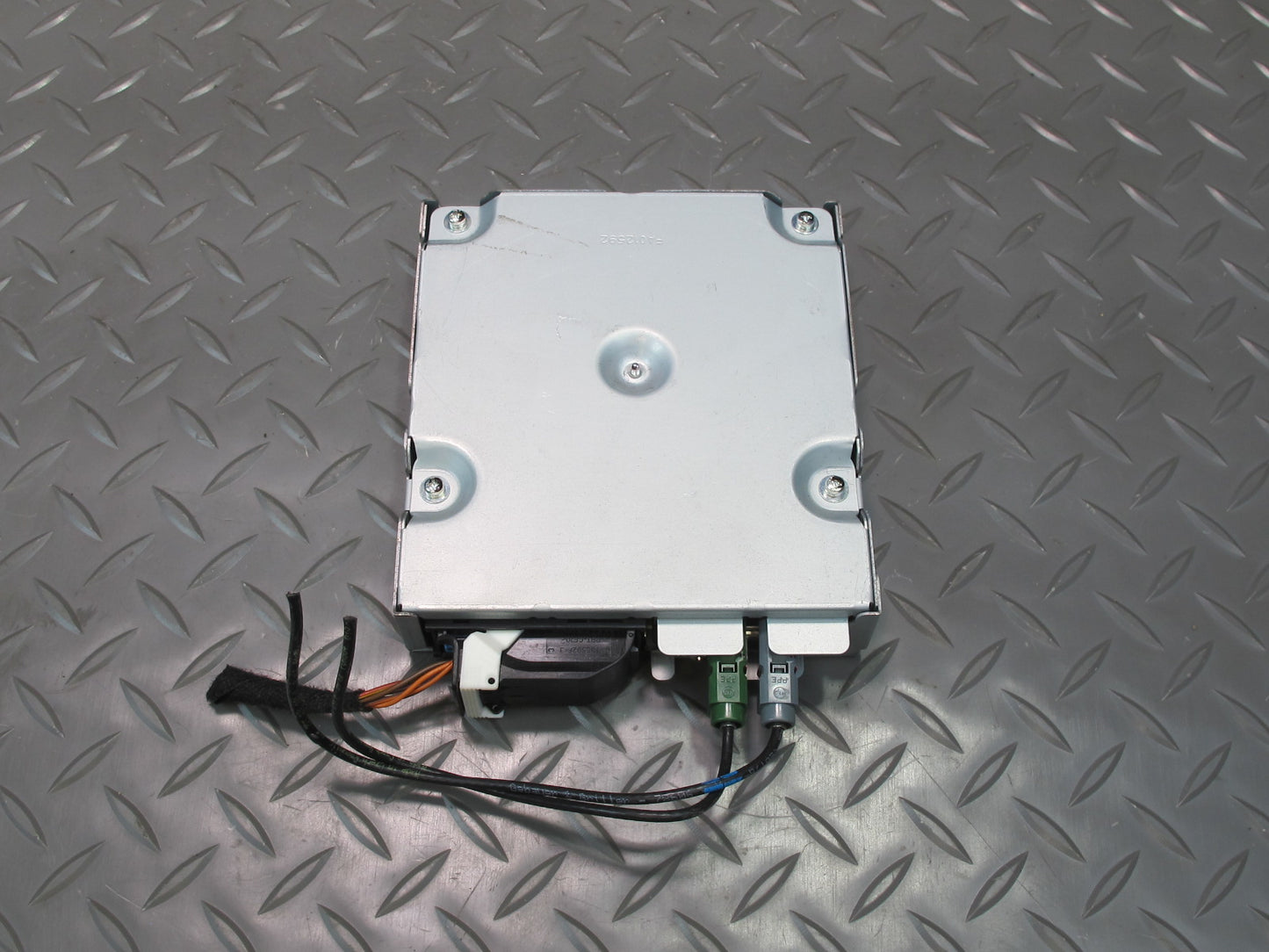 2011-2014 Porsche Cayenne 958 Rear View Backup Camera Control Module Unit