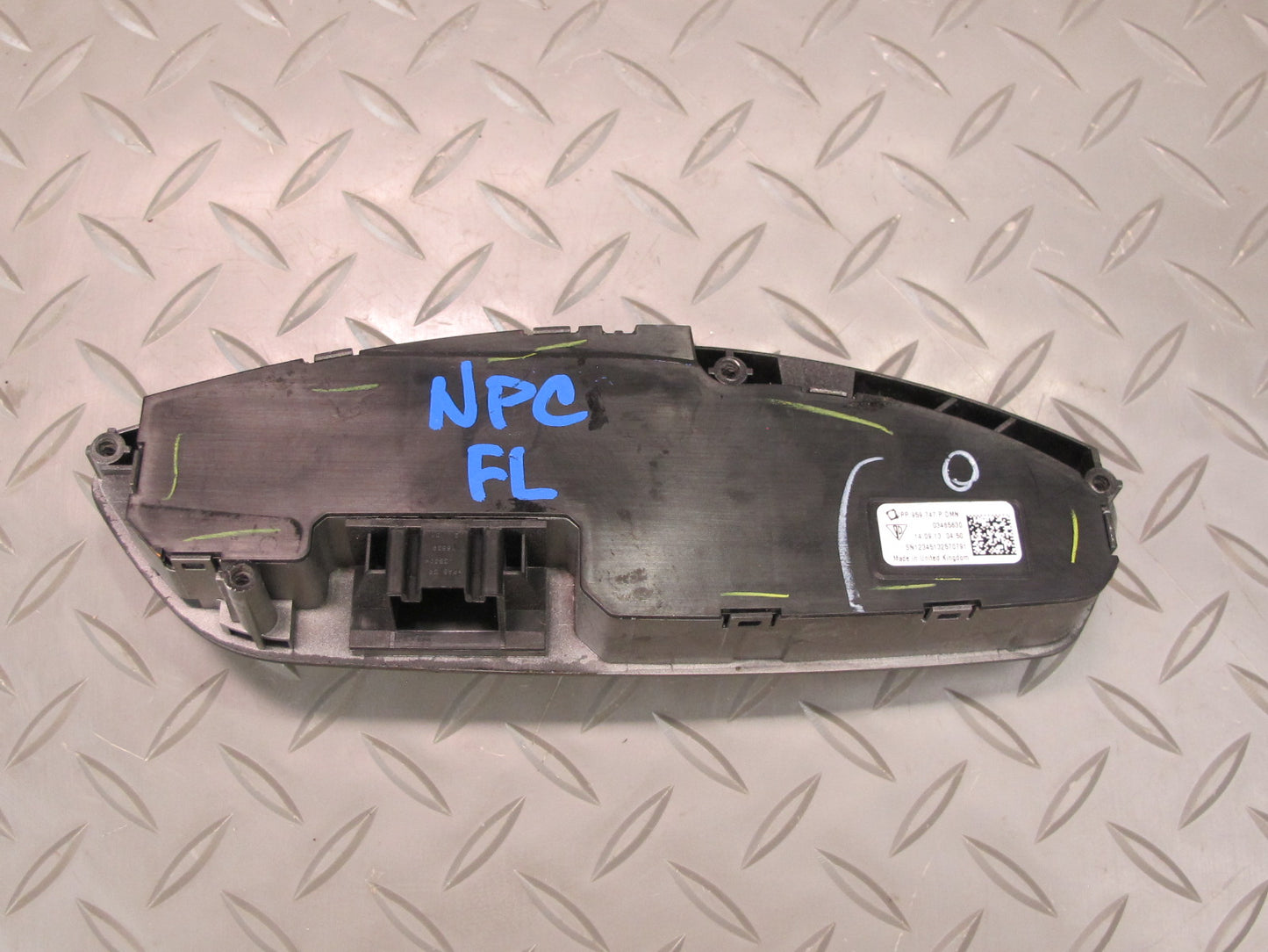 2011-2018 Porsche Cayenne 958 Front Left Side Seat Adjustment Control Switch