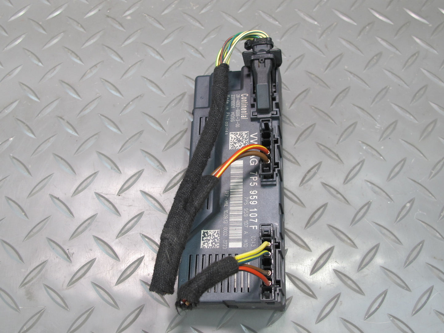 2011-2014 Porsche Cayenne 958 Rear Trunk Lid Liftgate Control Module Unit