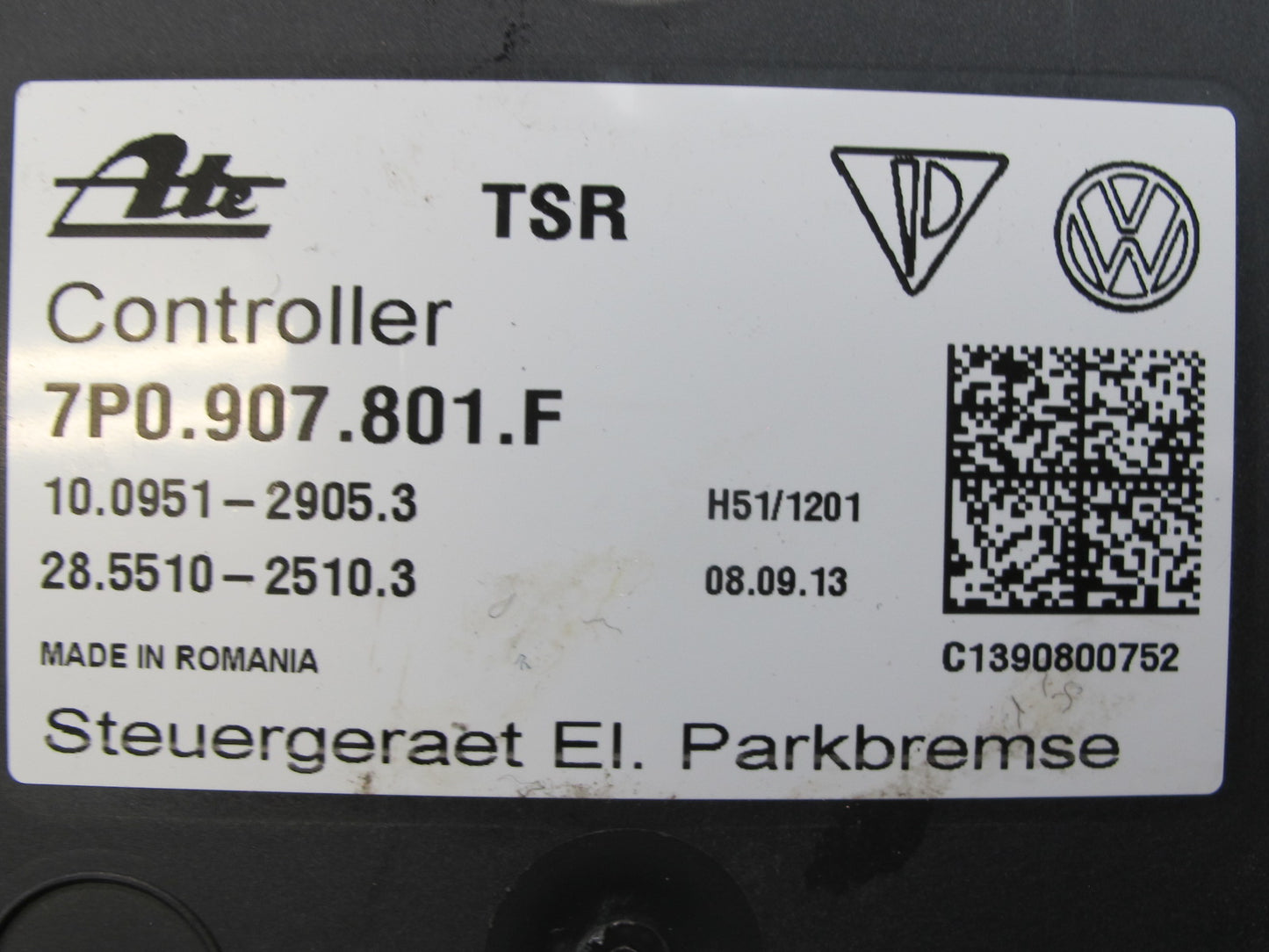 2011-2014 Porsche Cayenne 958 Electric Parking Brake Computer Control Module