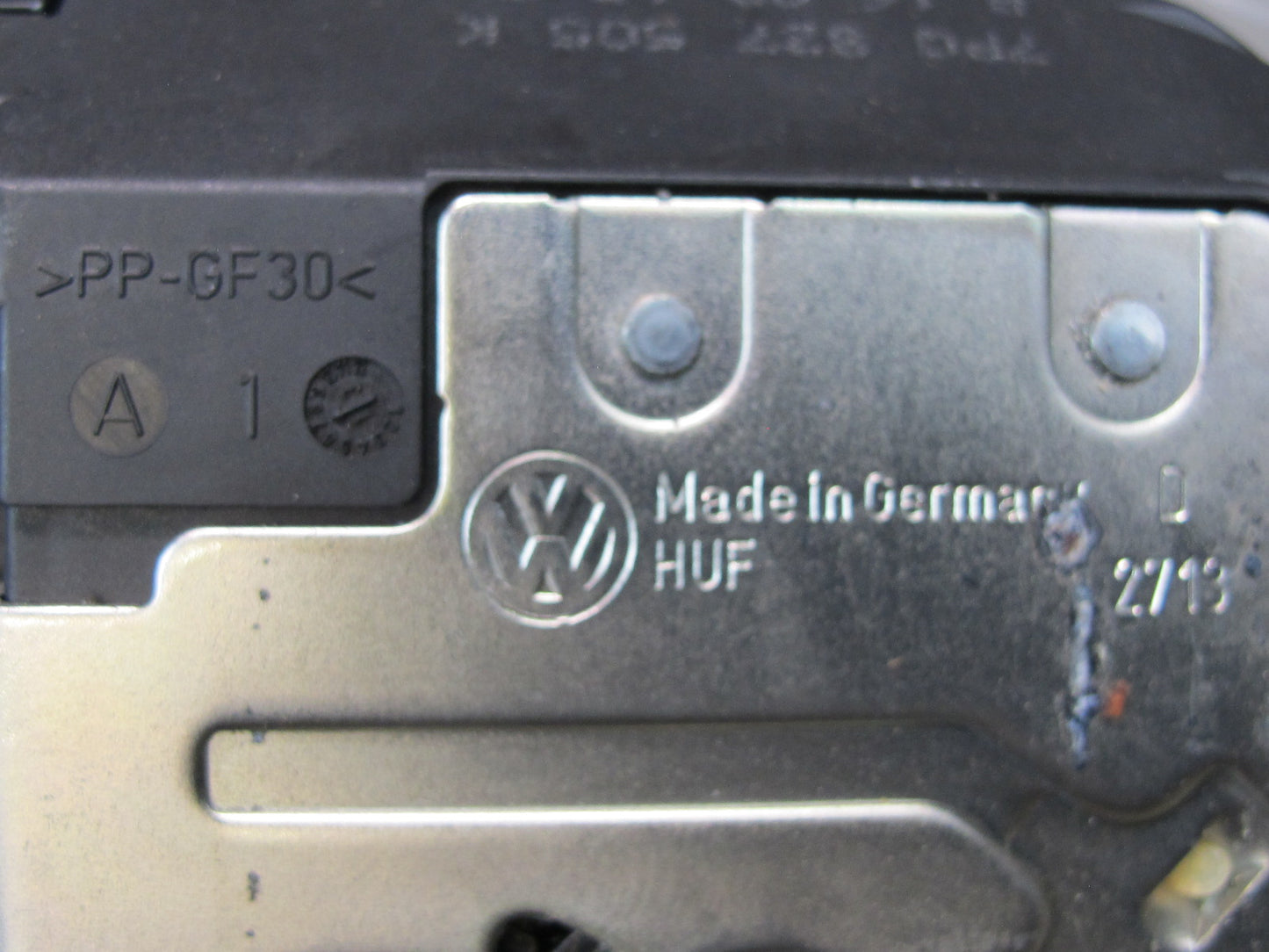 2011-2018 Porsche Cayenne 958 Rear Trunk Lid Hatch Lock Latch Actuator