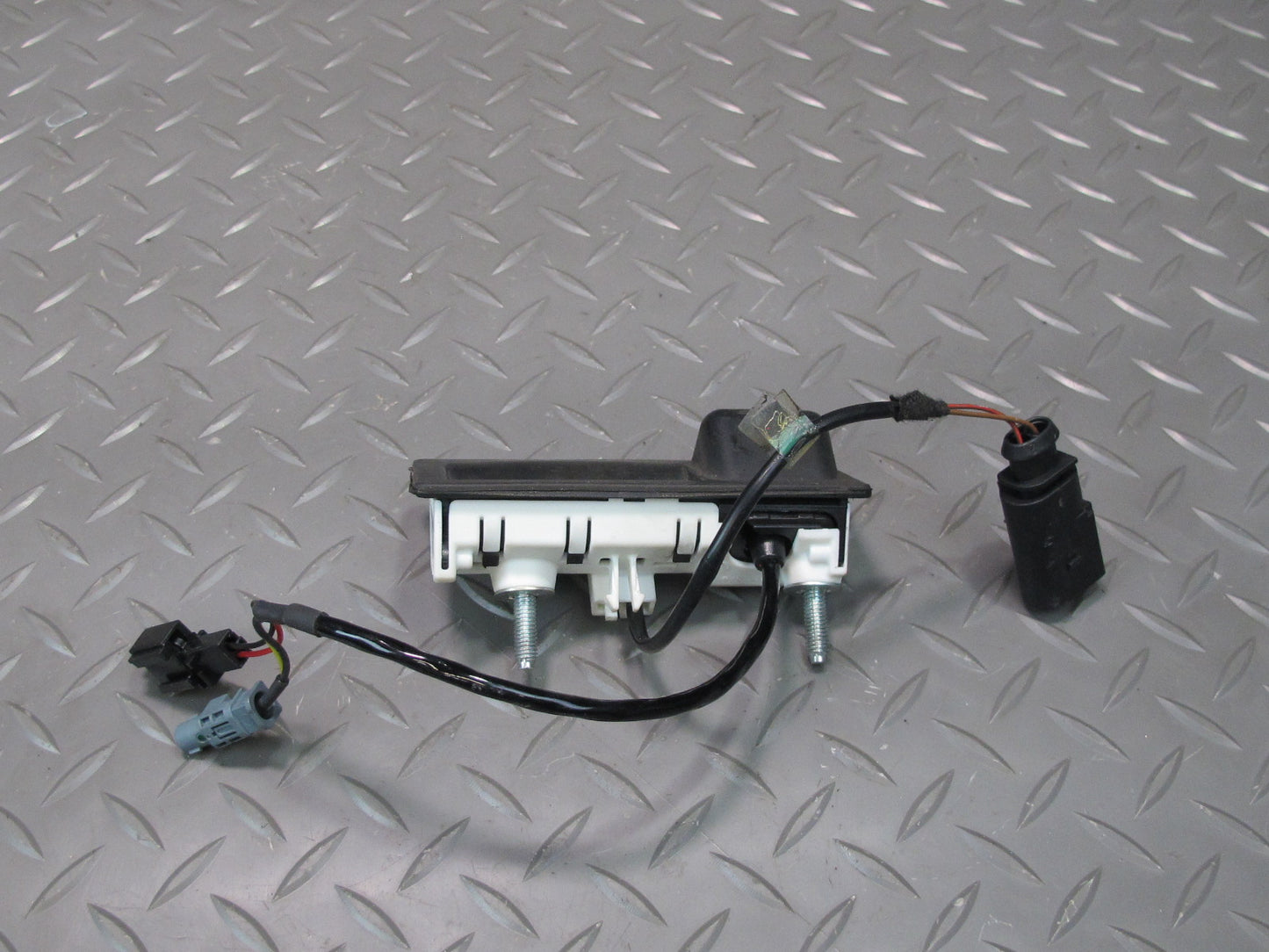 2011-2014 Porsche Cayenne 958 Rear Trunk Hatch Release Handle  Switch W/ Camera