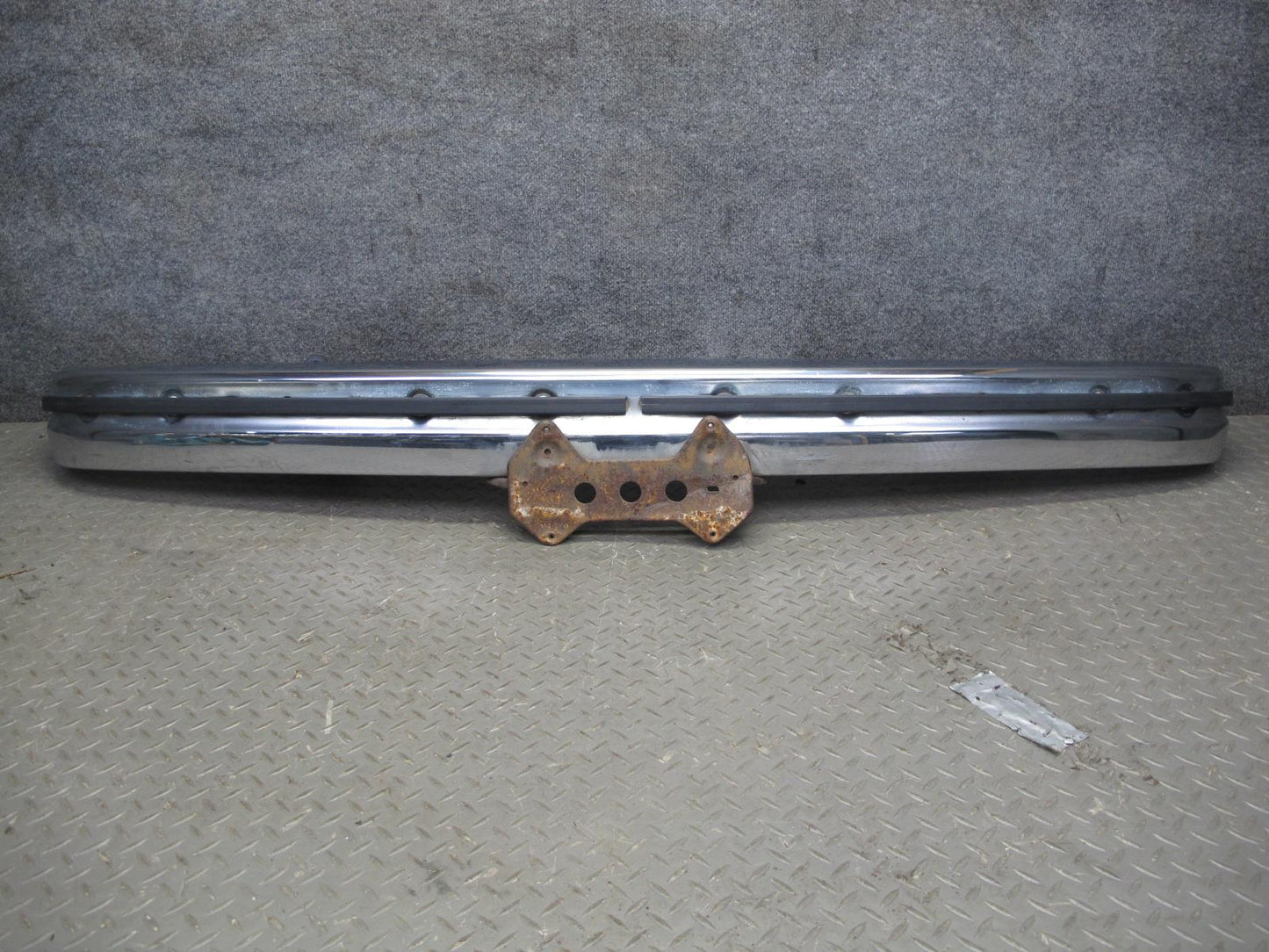 77-85 Mercedes W123 300D Front Bumper Cover Chrome w Shock Absorber OEM