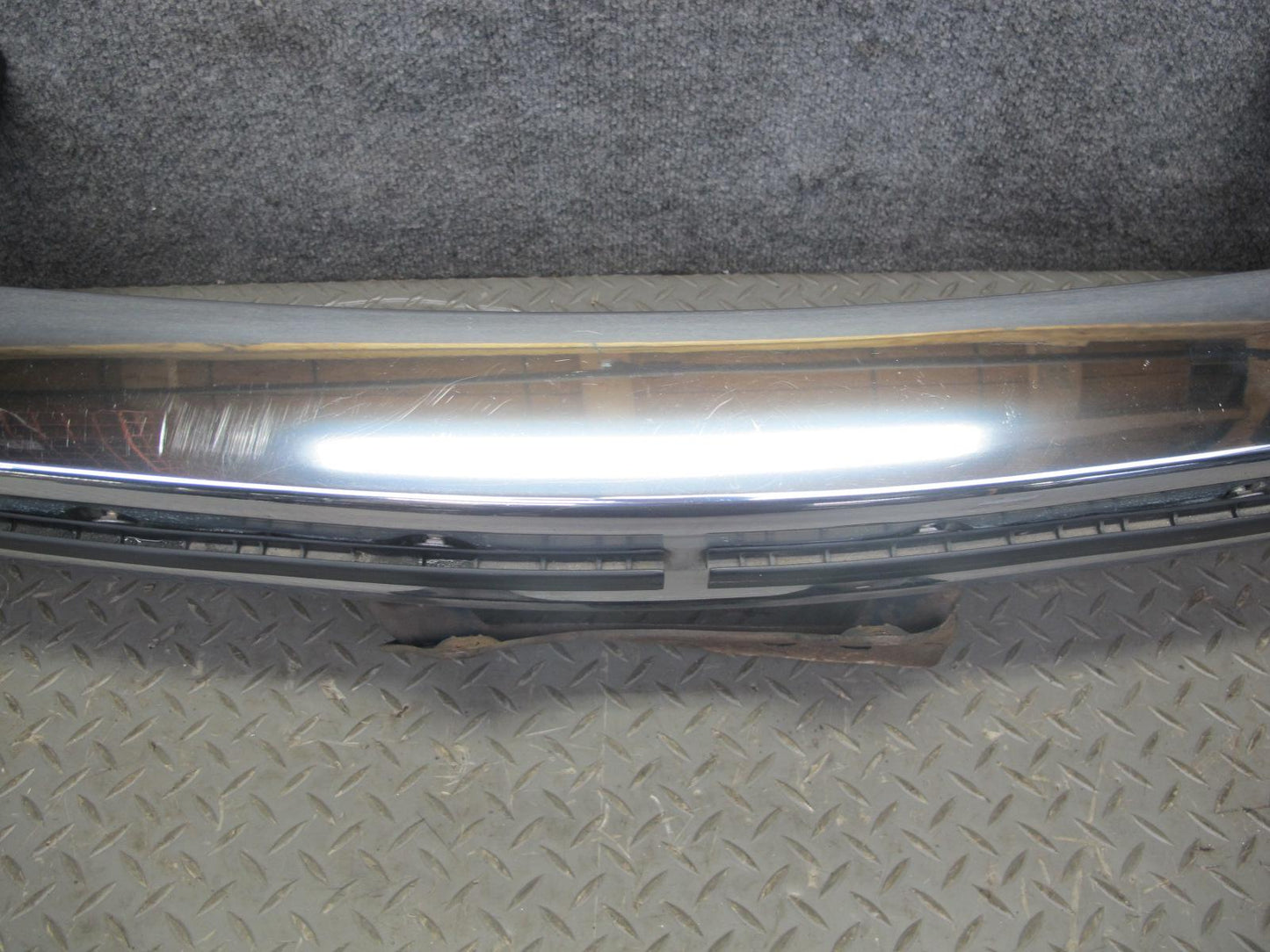 77-85 Mercedes W123 300D Front Bumper Cover Chrome w Shock Absorber OEM