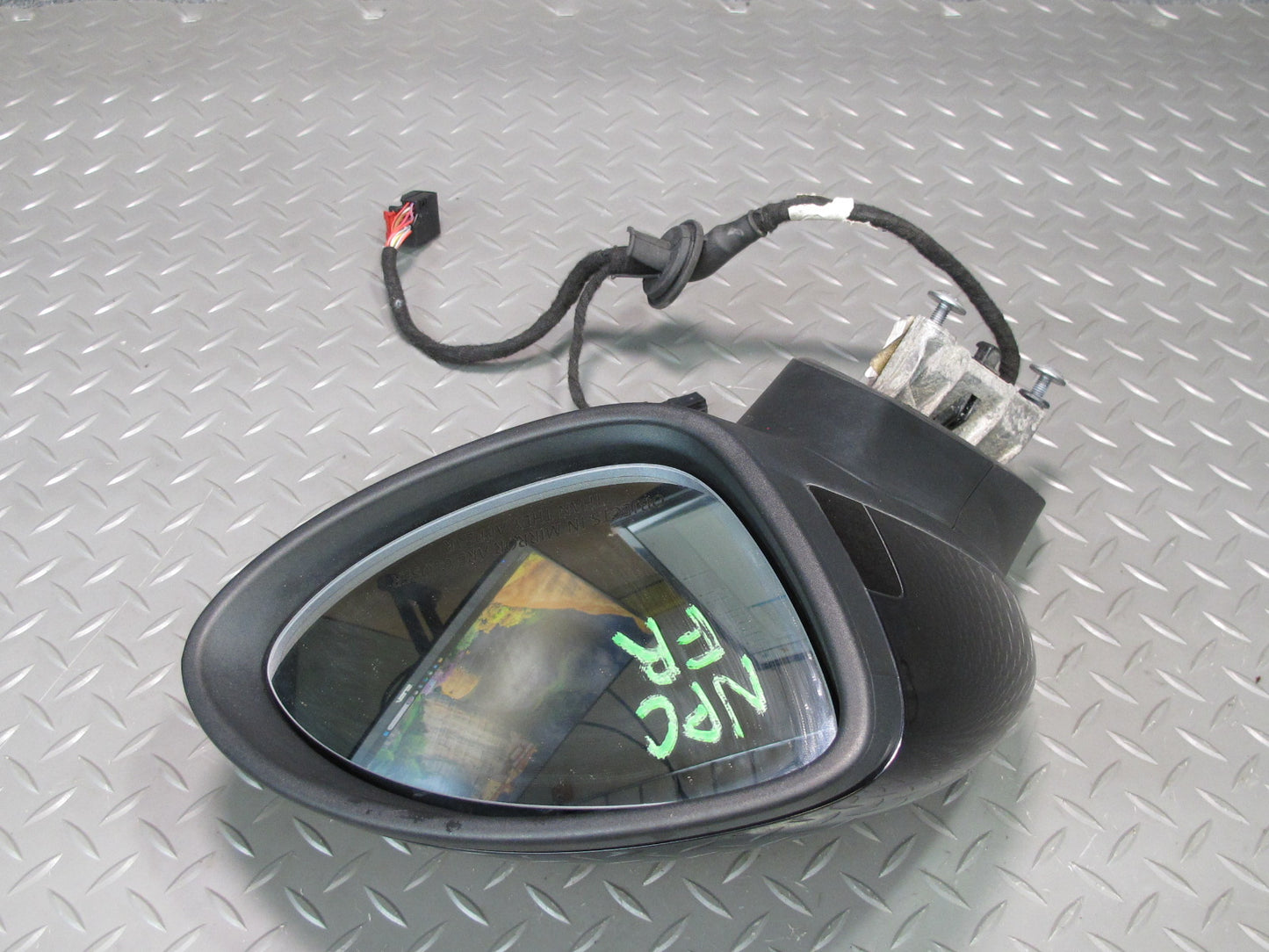 2011-2014 Porsche Cayenne 958 Exterior Right Side Rear View Mirror W/ Blind Spot