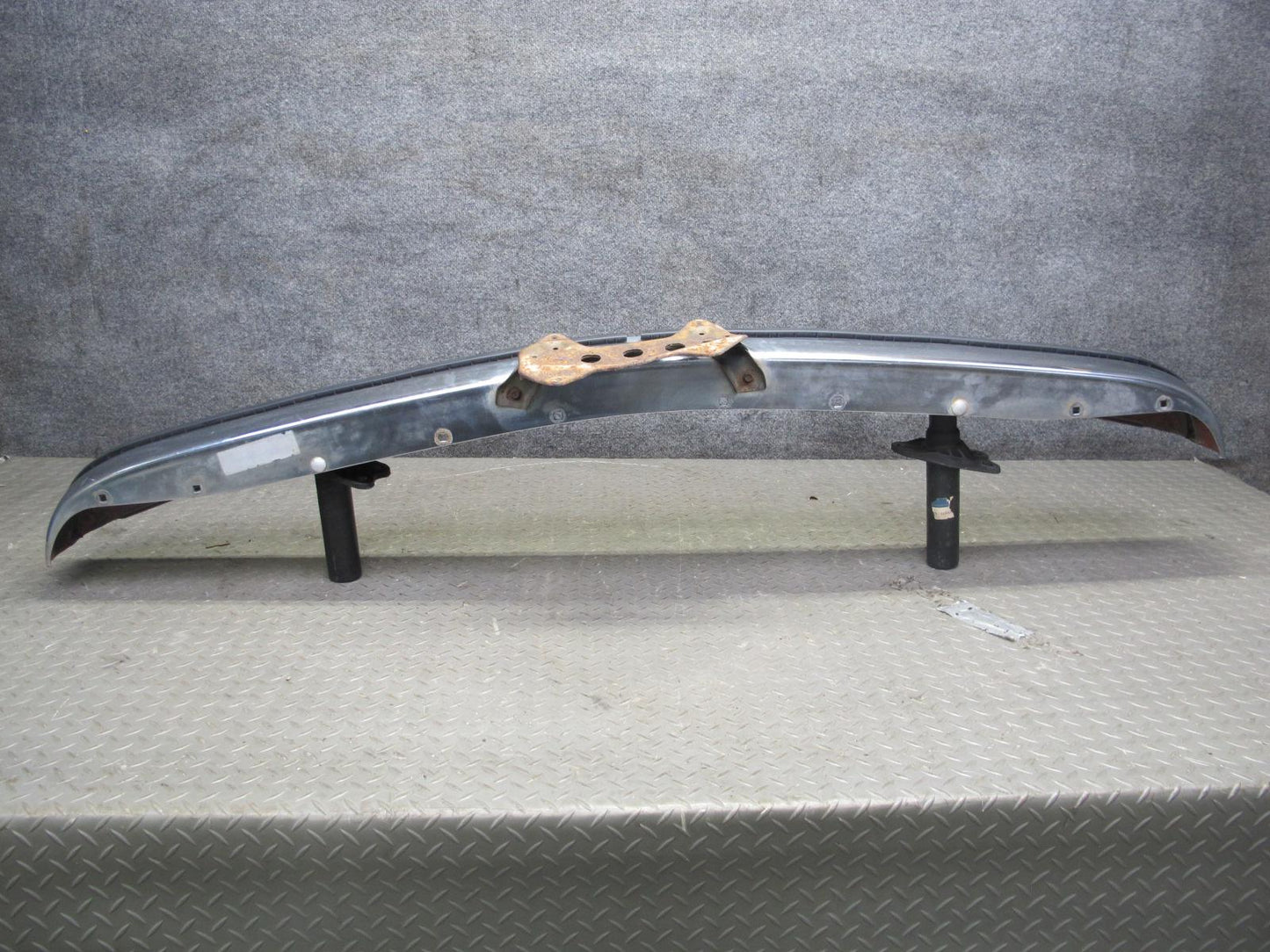 77-85 Mercedes W123 300D Front Bumper Cover Chrome w Shock Absorber OEM