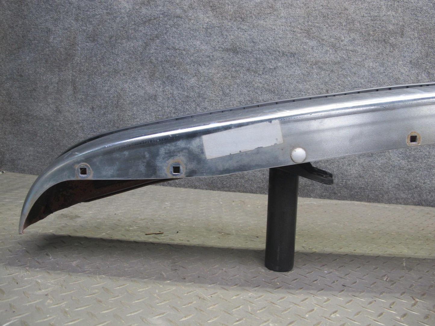 77-85 Mercedes W123 300D Front Bumper Cover Chrome w Shock Absorber OEM