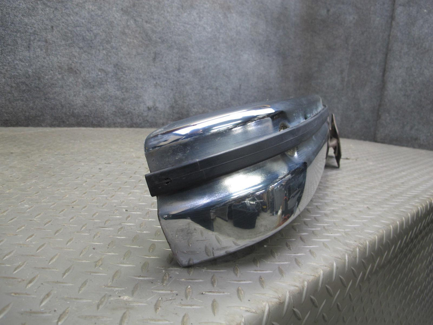 77-85 Mercedes W123 300D Front Bumper Cover Chrome w Shock Absorber OEM