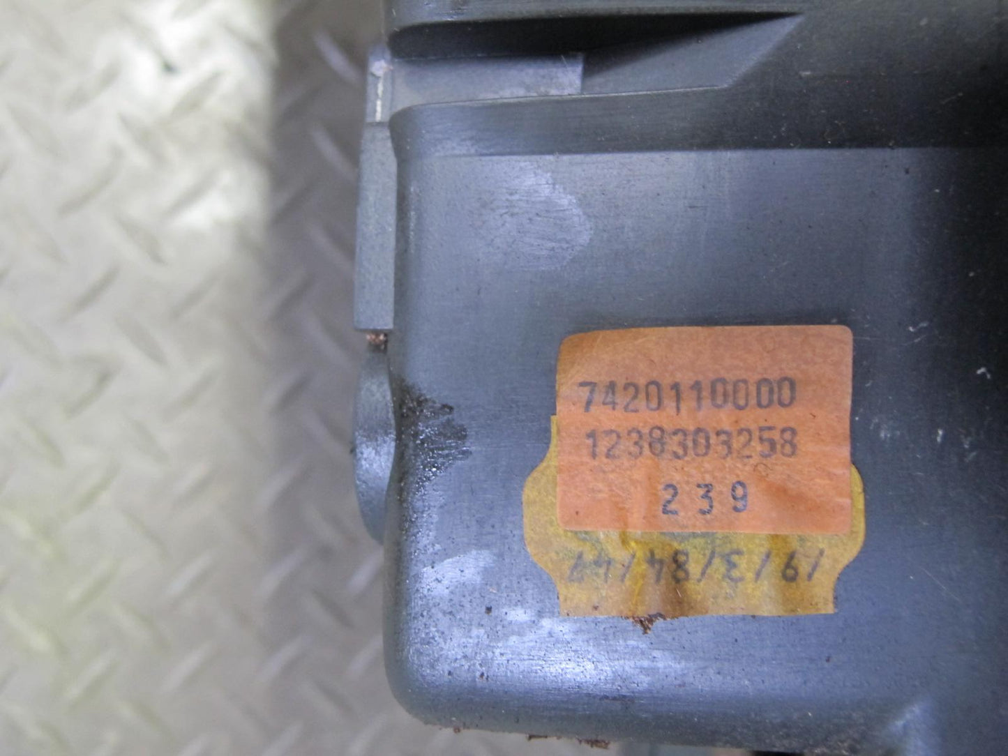 82-85 Mercedes W123 300D A/C Air Condition Evaporator Heater Climate Box OEM