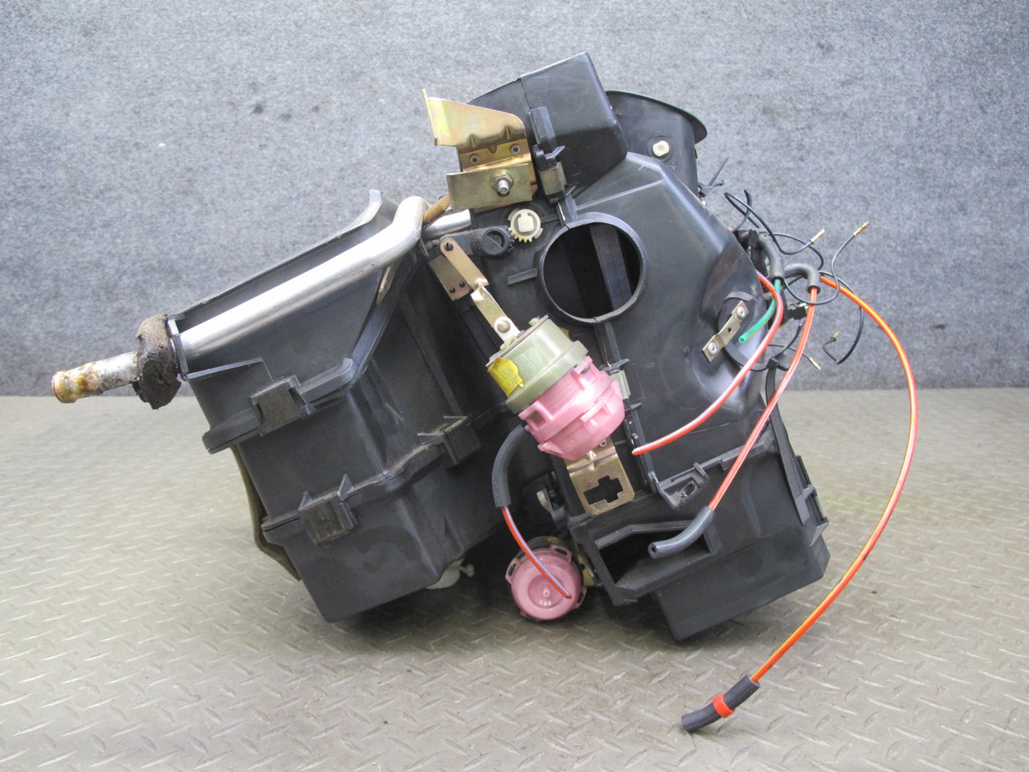 82-85 Mercedes W123 300D A/C Air Condition Evaporator Heater Climate Box OEM