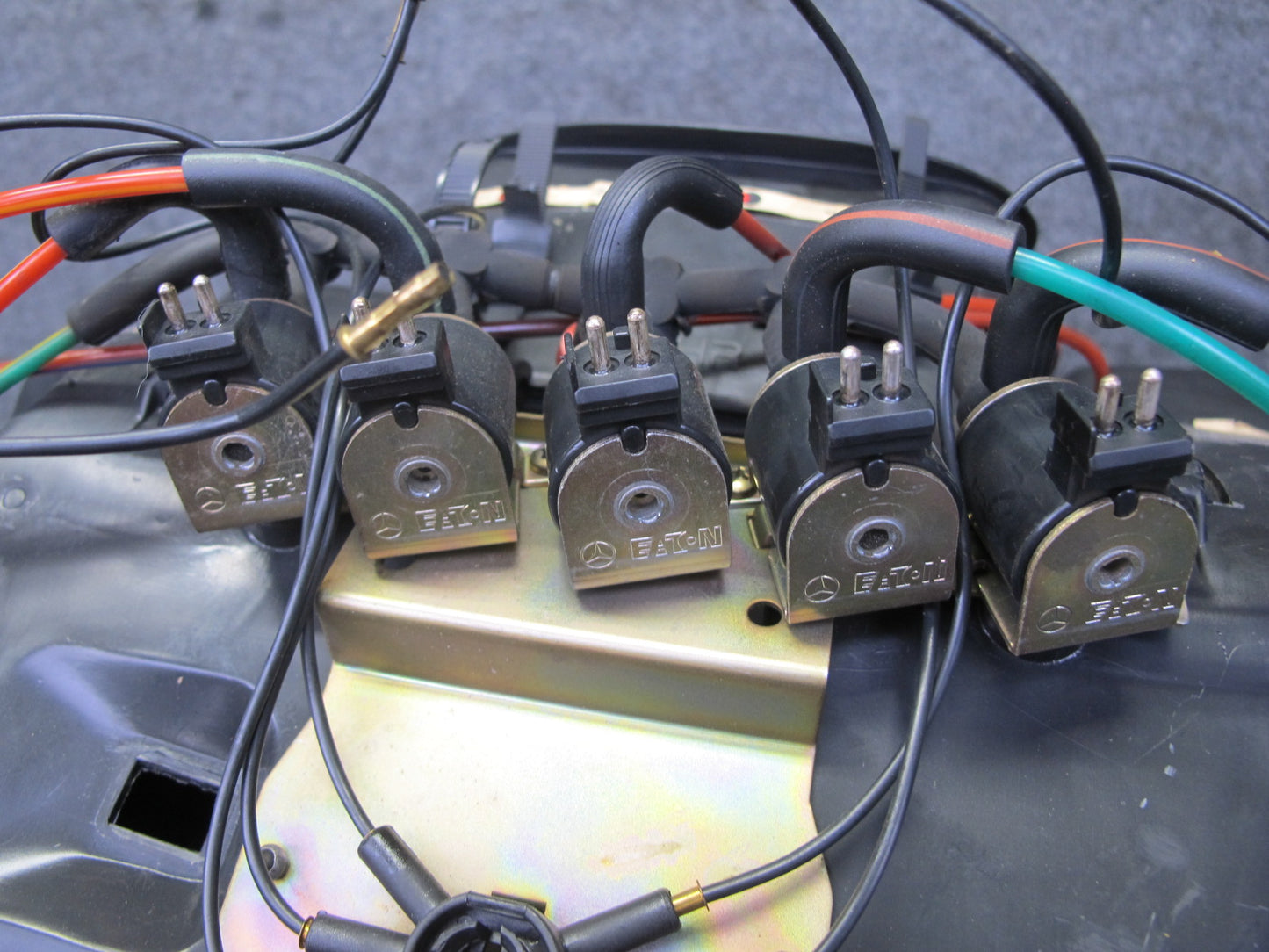 82-85 Mercedes W123 300D A/C Air Condition Evaporator Heater Climate Box OEM