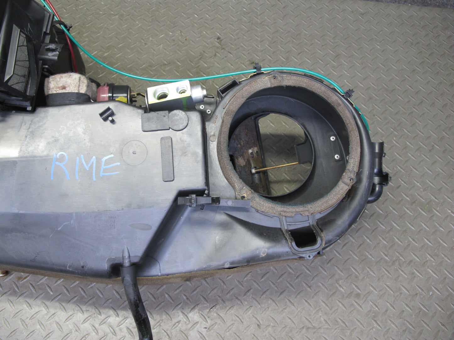 82-85 Mercedes W123 300D A/C Air Condition Evaporator Heater Climate Box OEM