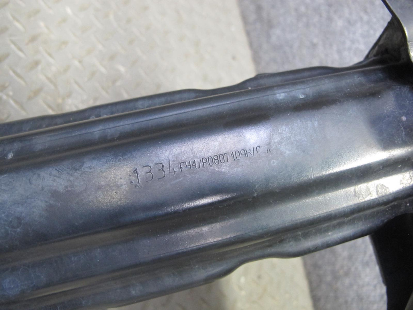 2011-2018 Porsche Cayenne 958 Front Bumper Impact Reinforcement Bar W/ Foam