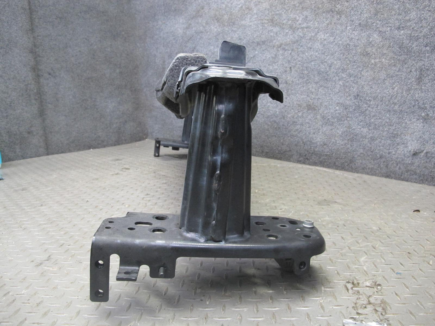 2011-2018 Porsche Cayenne 958 Front Bumper Impact Reinforcement Bar W/ Foam