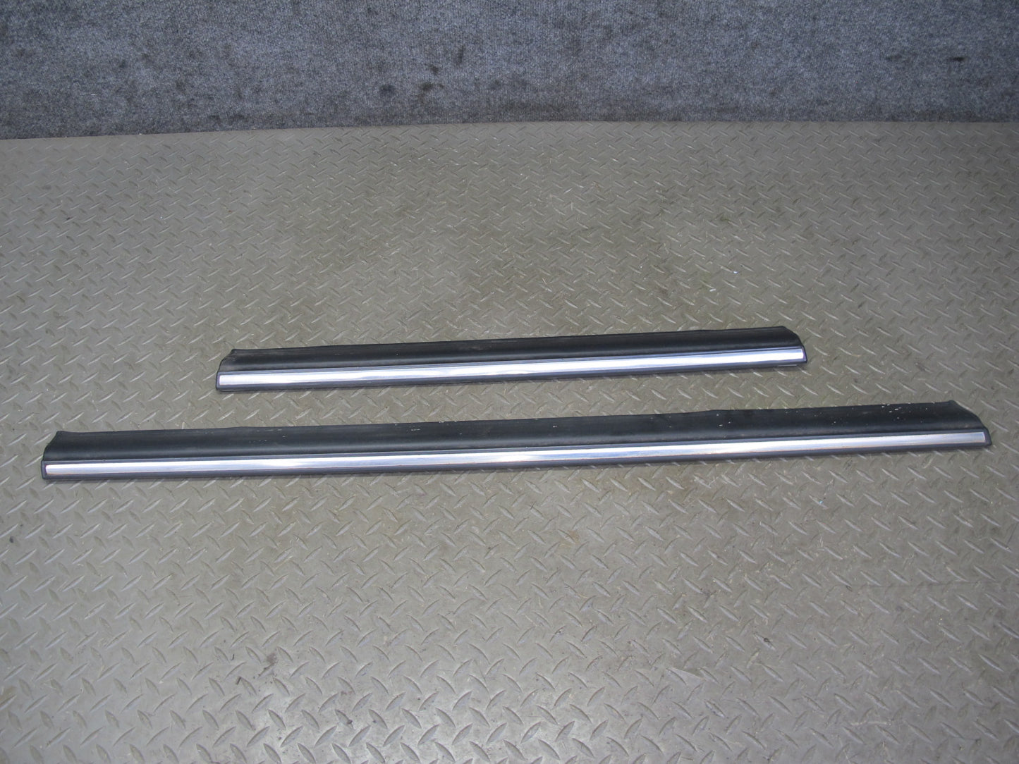 75-85 Mercedes W123 300D Sedan 16pcs Exterior Chrome Trim Cover Molding Set OEM