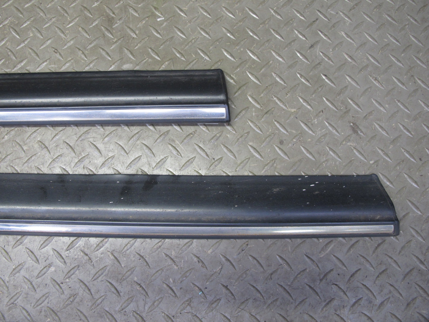 75-85 Mercedes W123 300D Sedan 16pcs Exterior Chrome Trim Cover Molding Set OEM