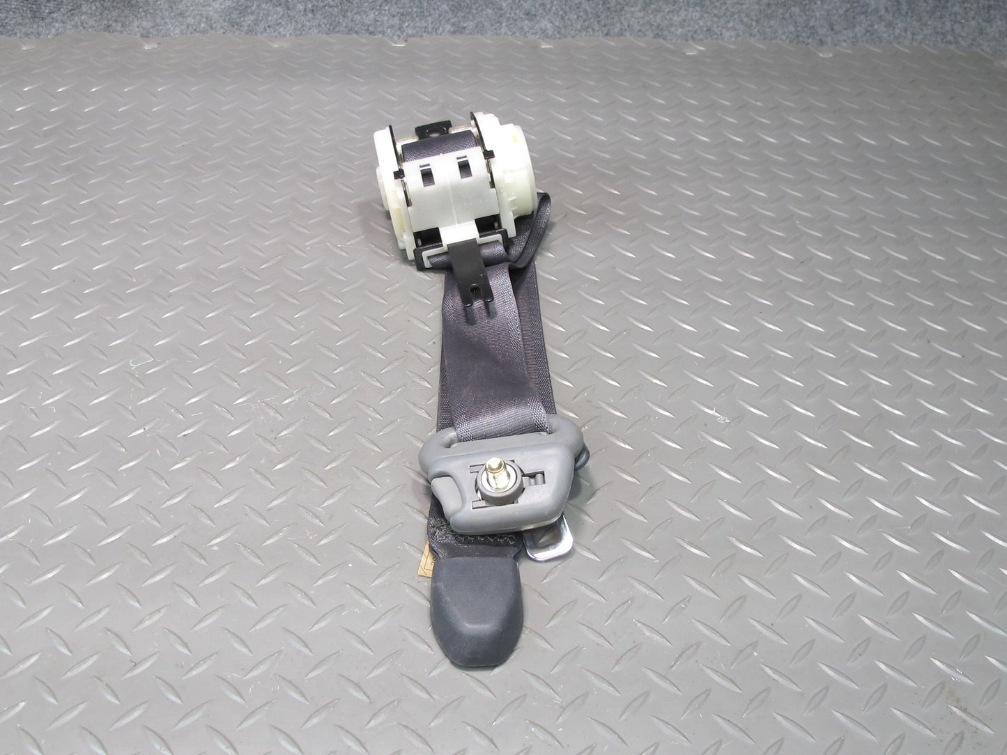 96-00 TOYOTA CHASER MARK 2 JZX100 FRONT RIGHT & LEFT SIDE SEATBELT RETRACTOR SET OEM