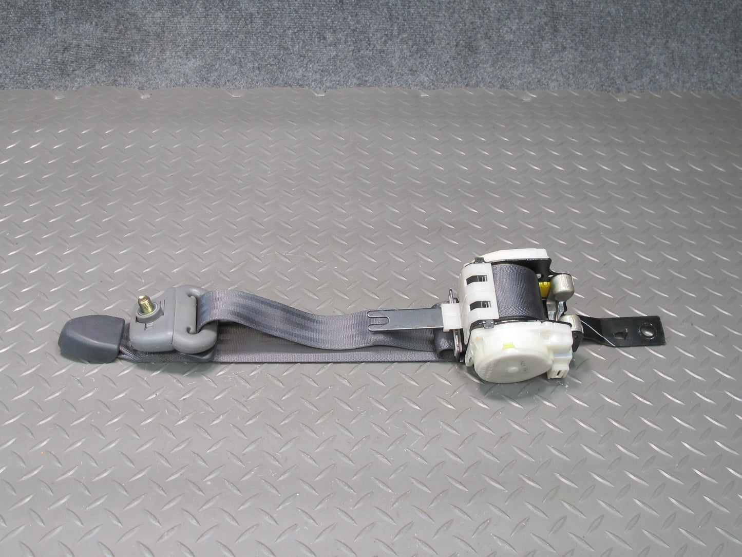 96-00 TOYOTA CHASER MARK 2 JZX100 FRONT RIGHT & LEFT SIDE SEATBELT RETRACTOR SET OEM