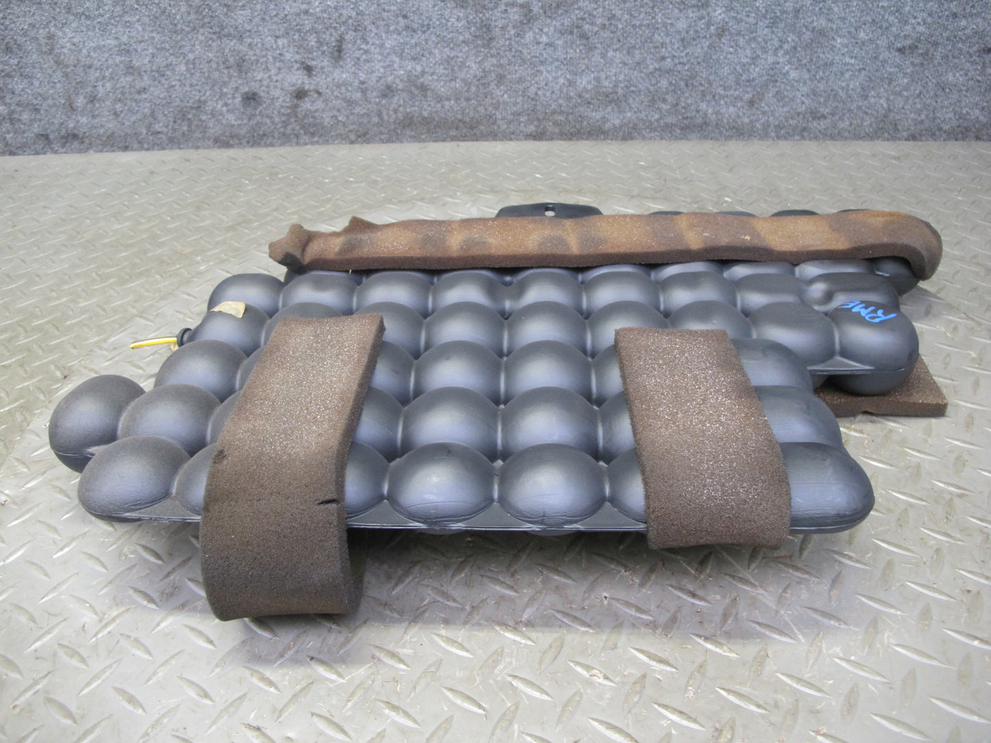 77-85 Mercedes W123 300D Vacuum Reservoir Tank 1238001419 OEM