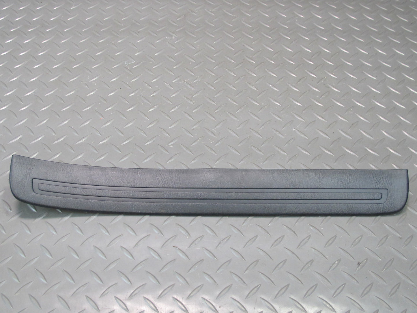 96-00 Toyota MARK2 JZX100 Set of 4 Front & Rear Door Scuff Sill Plate Trim OEM