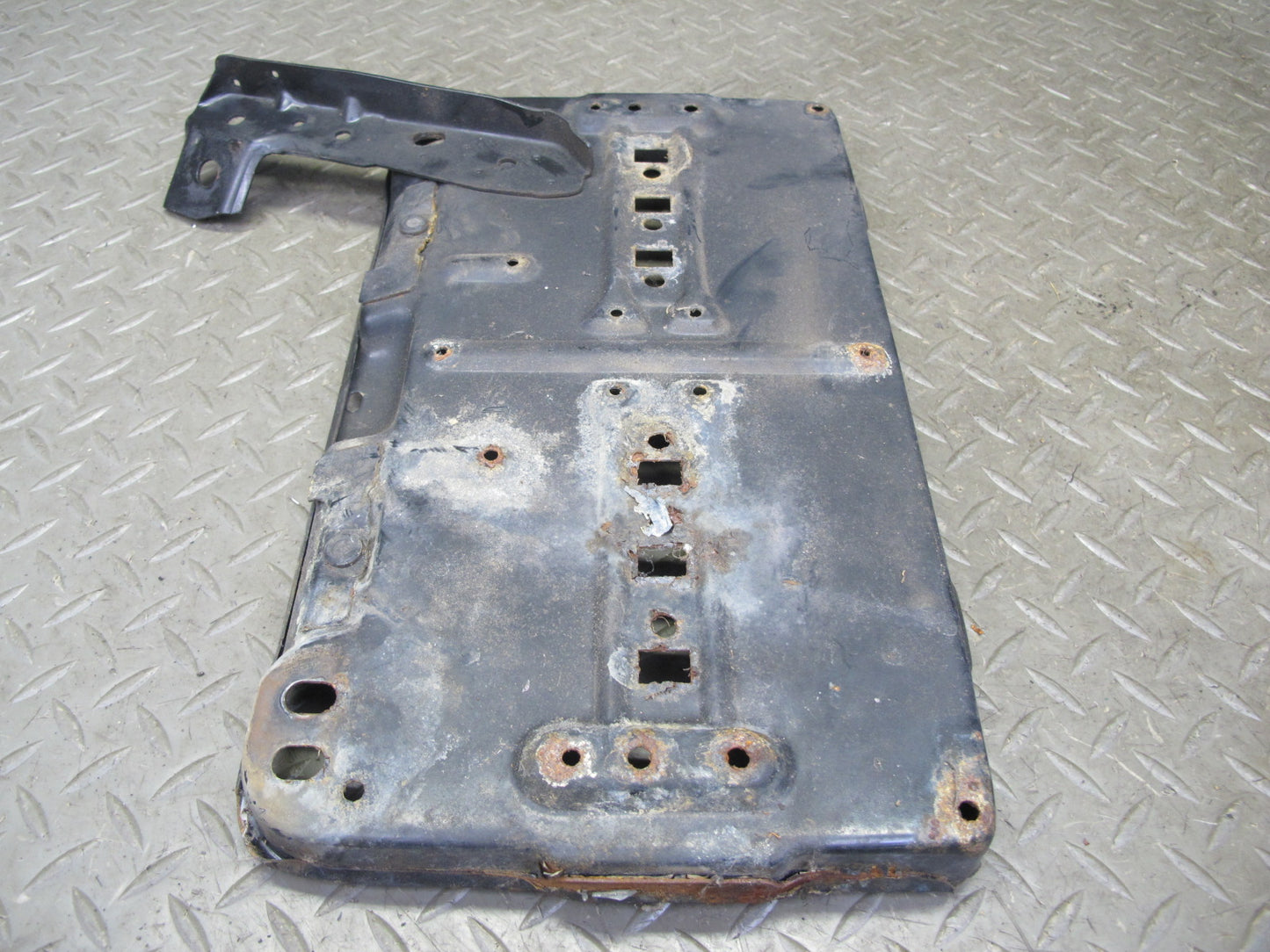 77-85 Mercedes W123 300D Sedan Battery Tray w Mount OEM