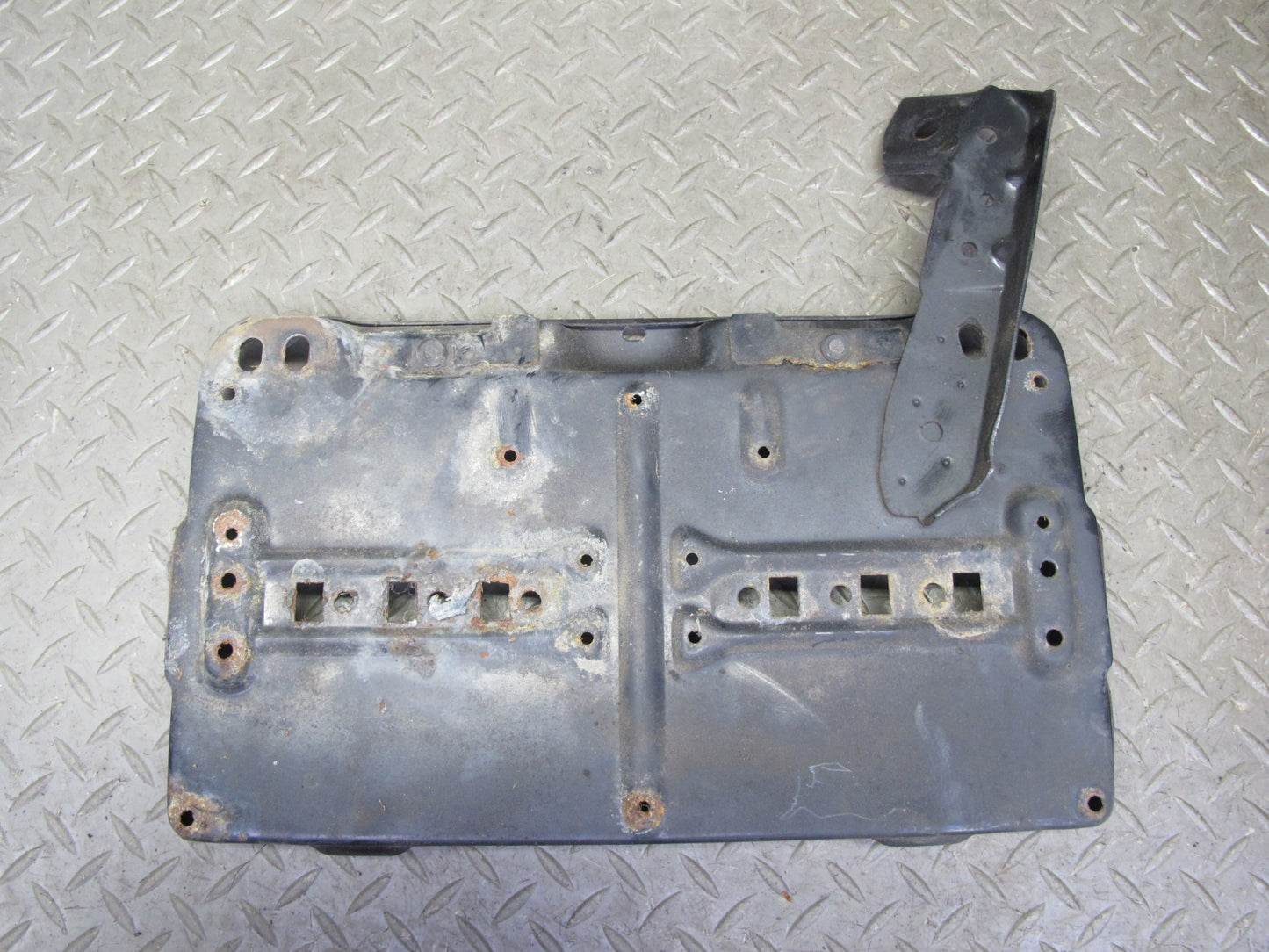 77-85 Mercedes W123 300D Sedan Battery Tray w Mount OEM