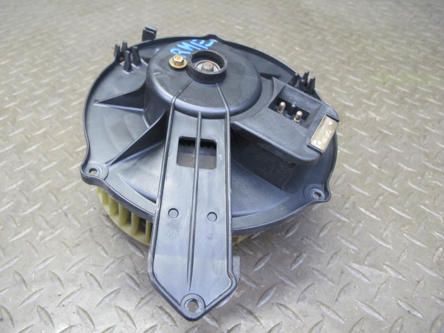 75-85 Mercedes W123 300D A/C Heater Blower Motor Fan OEM