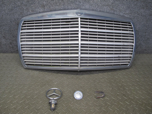 75-85 Mercedes W123 Front Hood Radiator Chrome Grille w Emblem OEM