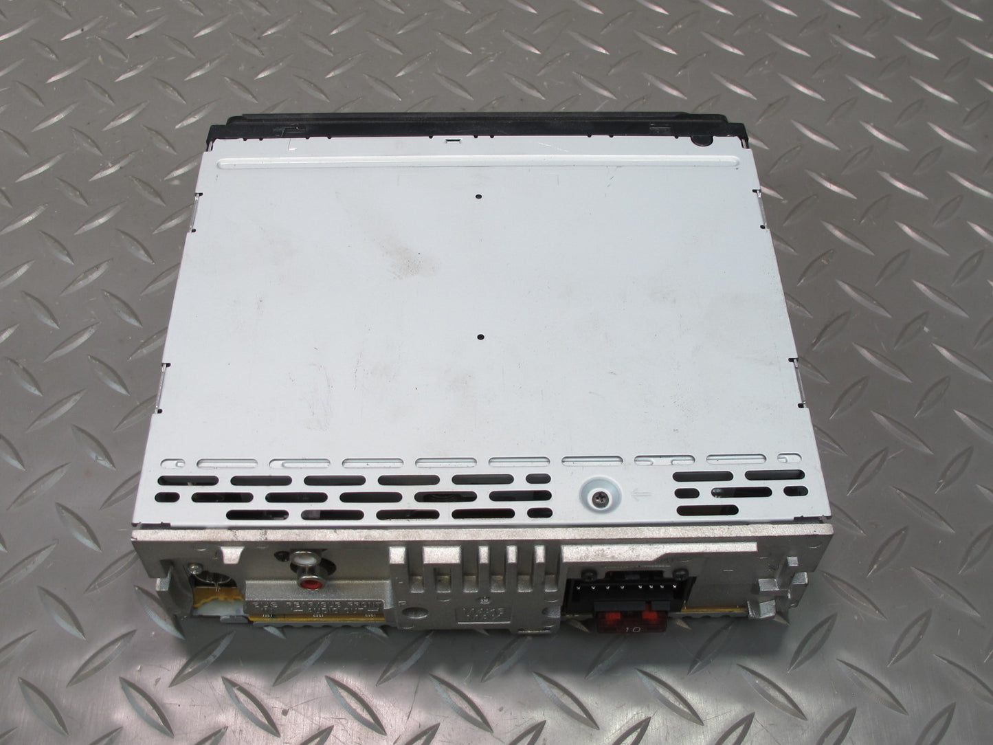 Sony CDX-GT35U AM FM Radio CD MP3 Player w USB & AUX