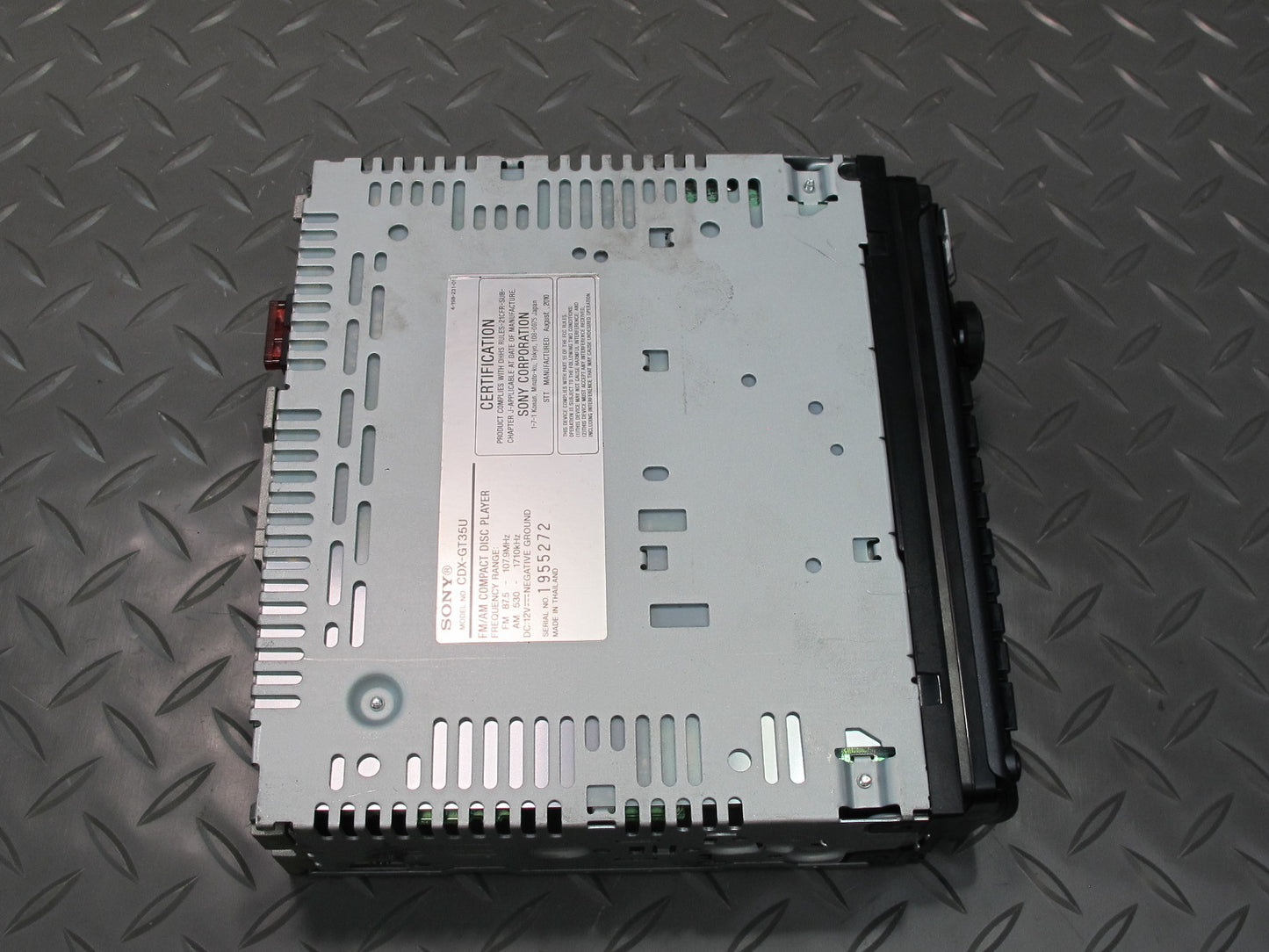 Sony CDX-GT35U AM FM Radio CD MP3 Player w USB & AUX