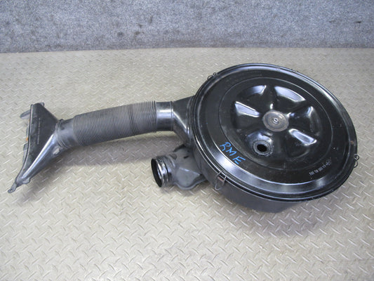 82-85 Mercedes W123 300D Air Intake Cleaner Filter Box w Pipe Line OEM