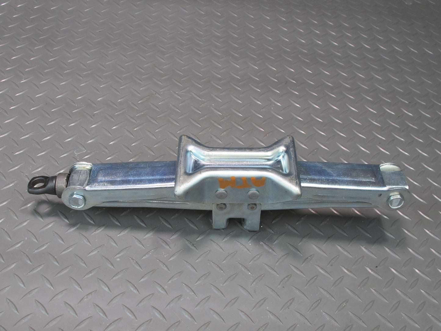 96-00 Toyota MARK2 JZX100 Spare Tire Lift Jack Wrench Stopper Tool KIT Set OEM