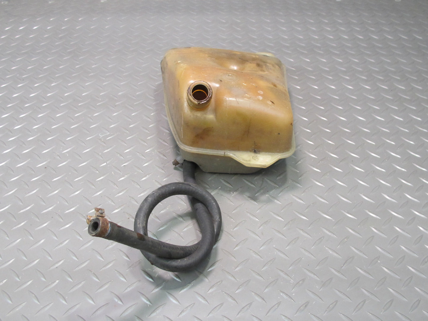 81-85 Mercedes W123 300D Engine Coolant Expansion Overflow Reservoir Tank OEM