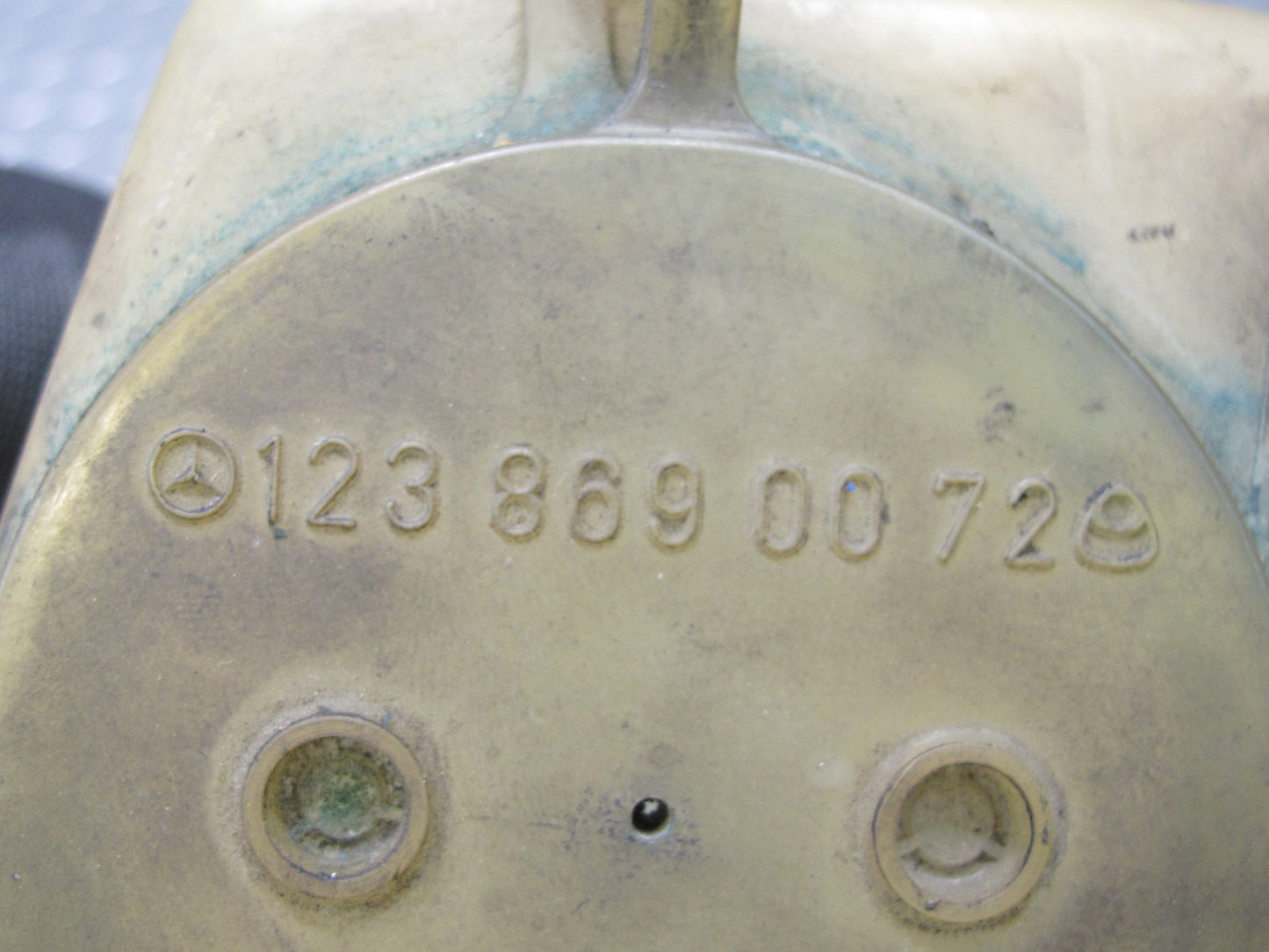 75-85 Mercedes W123 300D Windshield Washer Fluid Reservoir Tank w Pump OEM