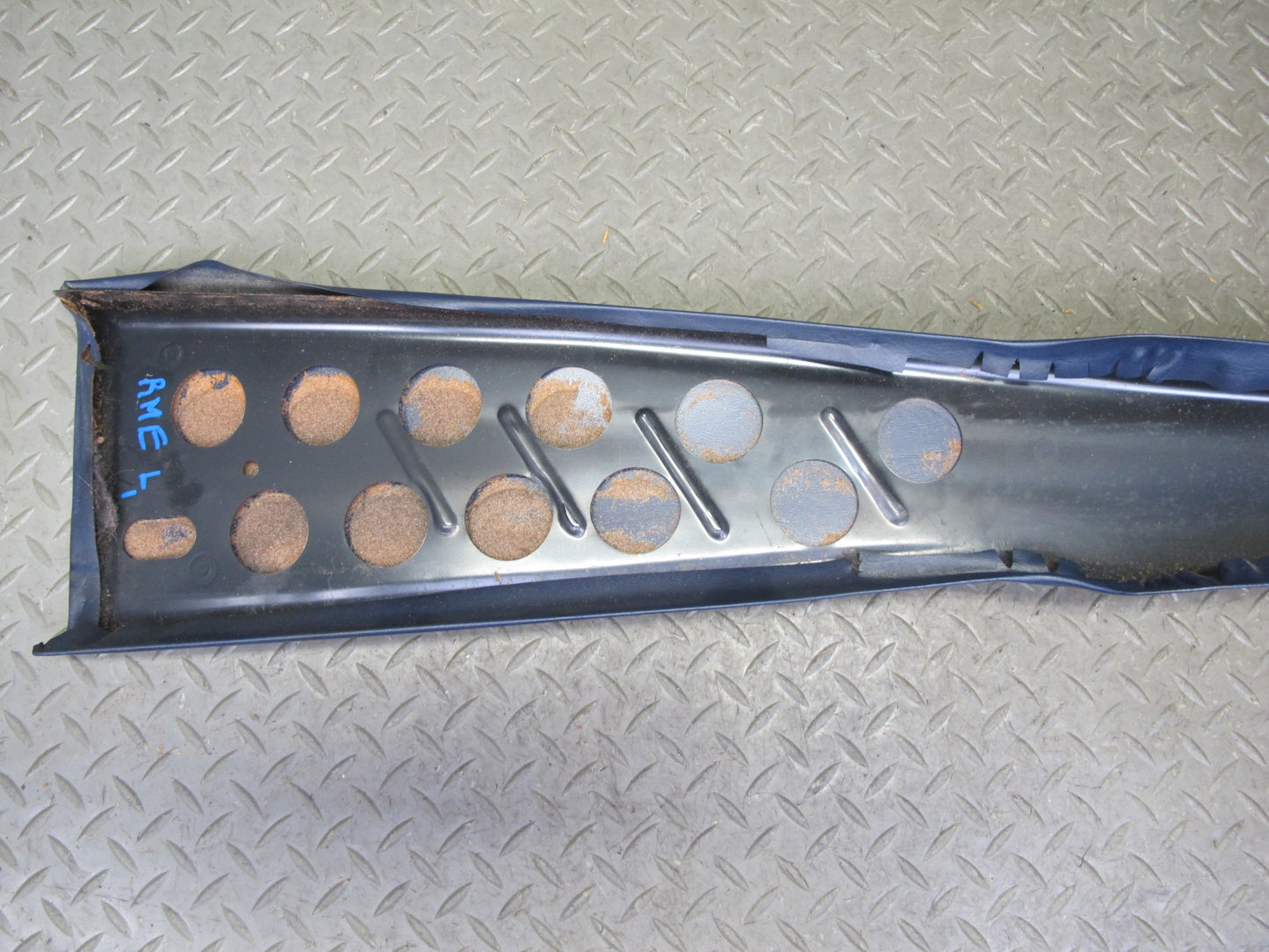 82-85 Mercedes W123 Sedan Left & Right B Pillar Upper Trim Panel Blue Set OEM