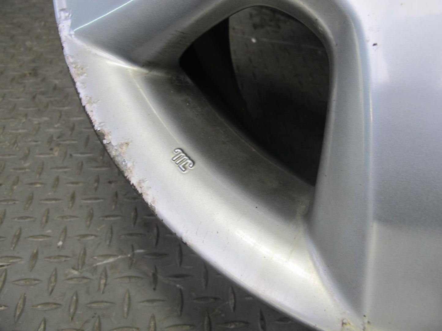 04-06 Lexus UCF30L LS430 Factory 17" R17 Alloy Wheel Rim 17x7.5J ET45 OEM